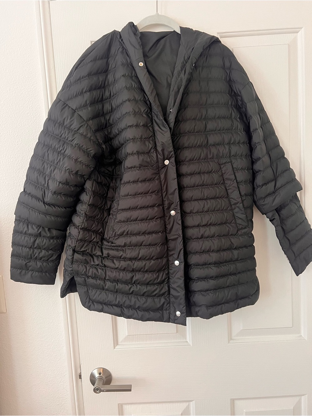 Quilted Black Hooded Puffer Jacket for Women
